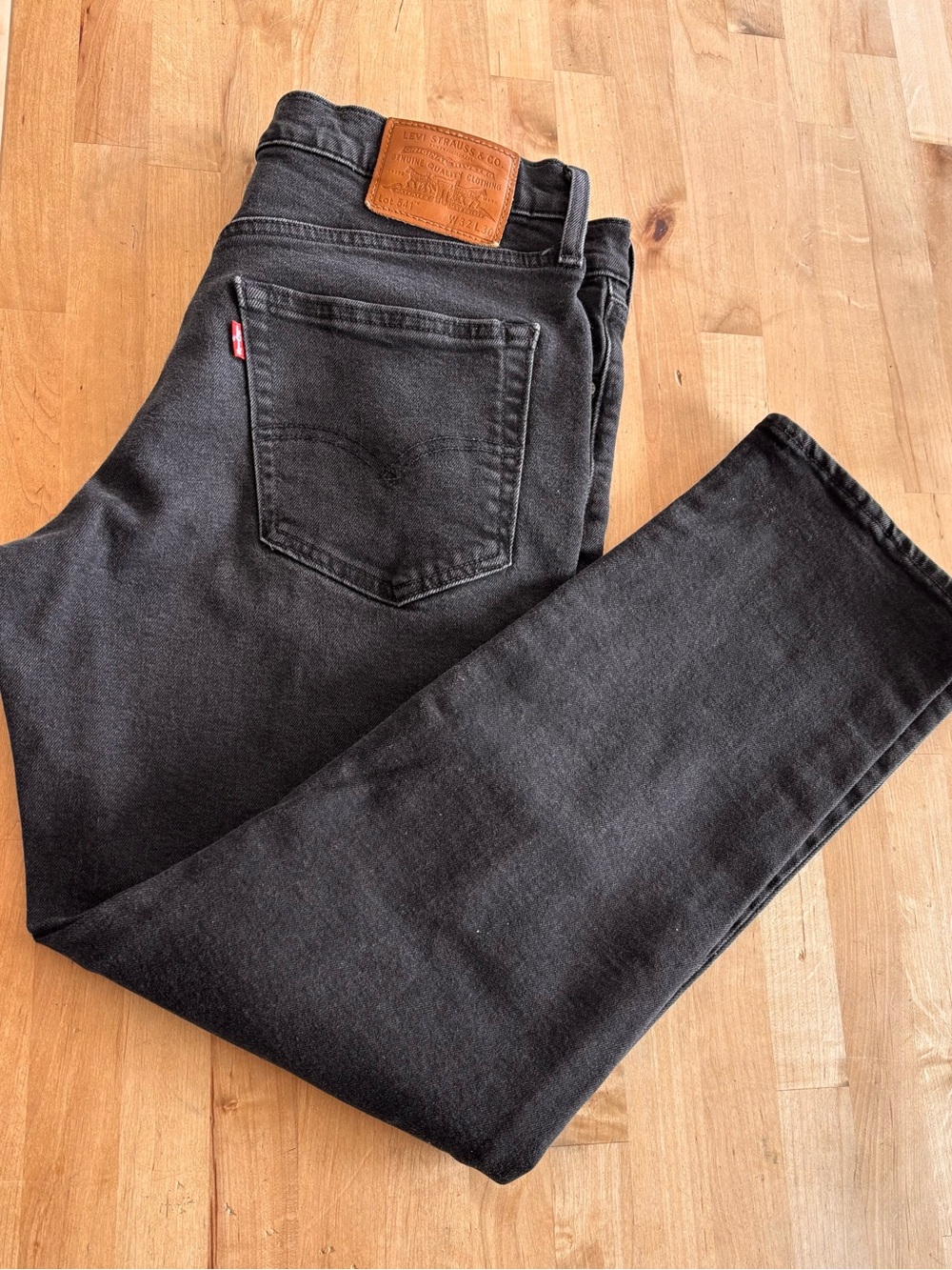 Levi's 541 Athletic Taper Jeans in Washed Black - Size W32 L30